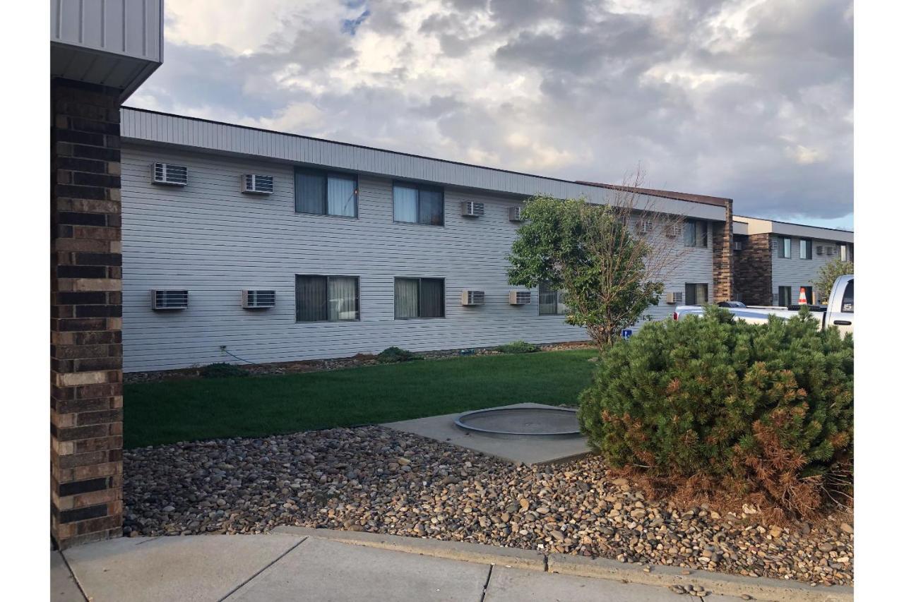Oyo - Yellowstone River Hotel Glendive
