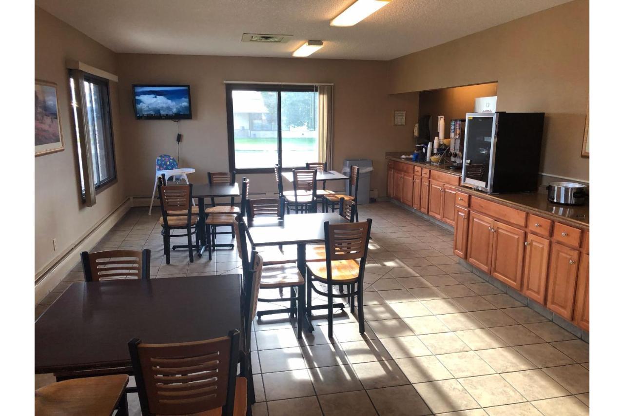 Oyo - Yellowstone River Hotel 2*